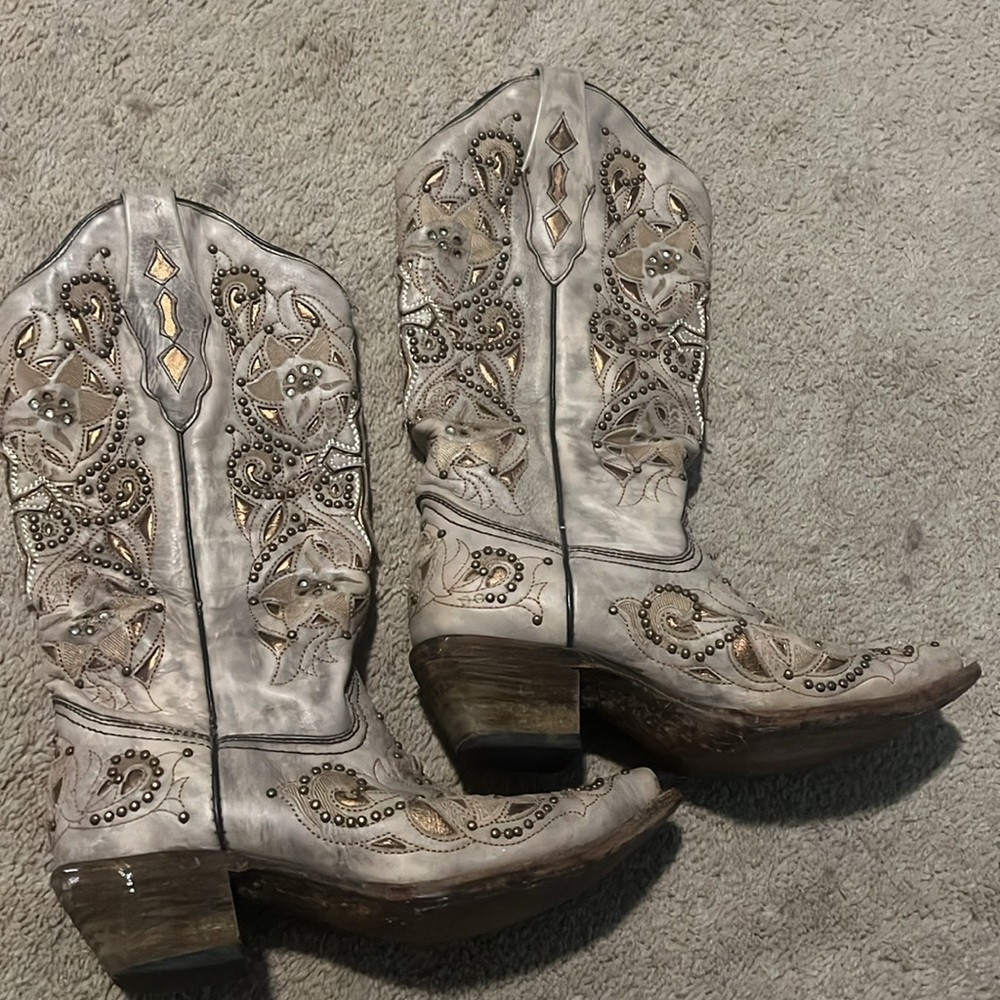 Corral Tan boots with jewels